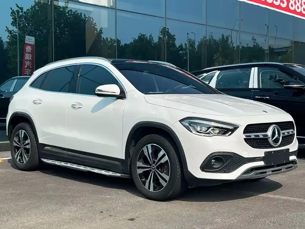 Mercedes-Benz GLA — фото 9