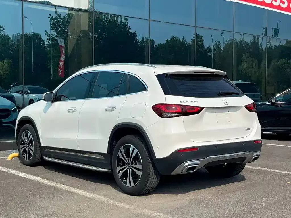 Mercedes-Benz GLA — фото 8