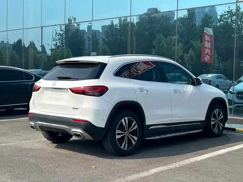 Mercedes-Benz GLA — фото 3