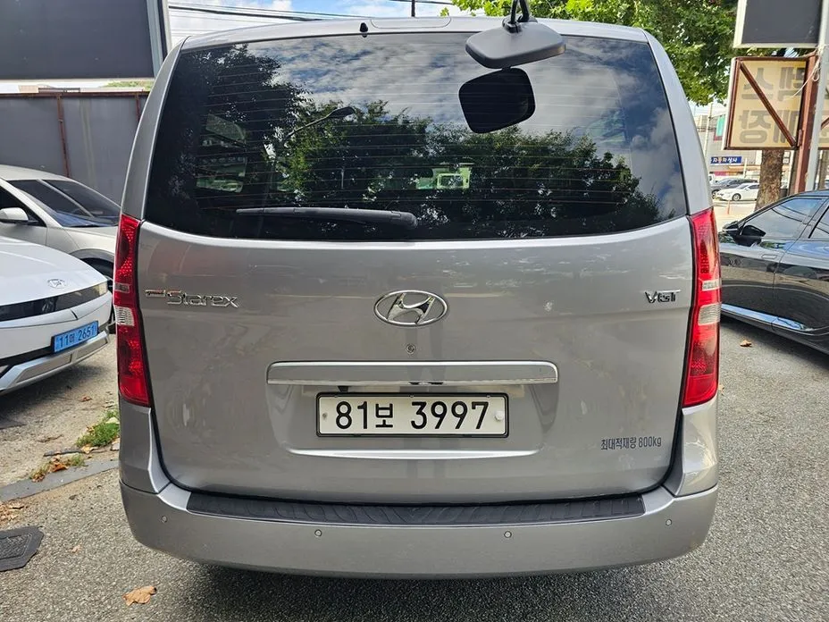 Hyundai Starex — фото 5