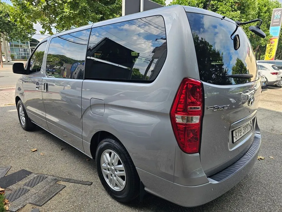 Hyundai Starex — фото 8