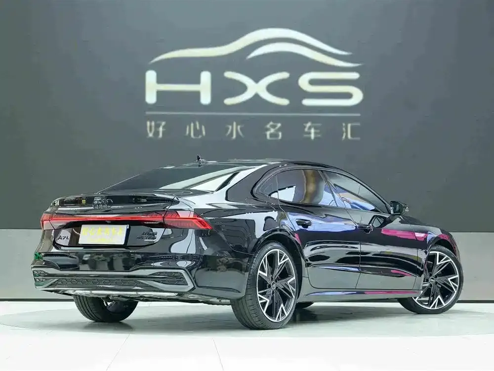 Audi A7L — фото 3