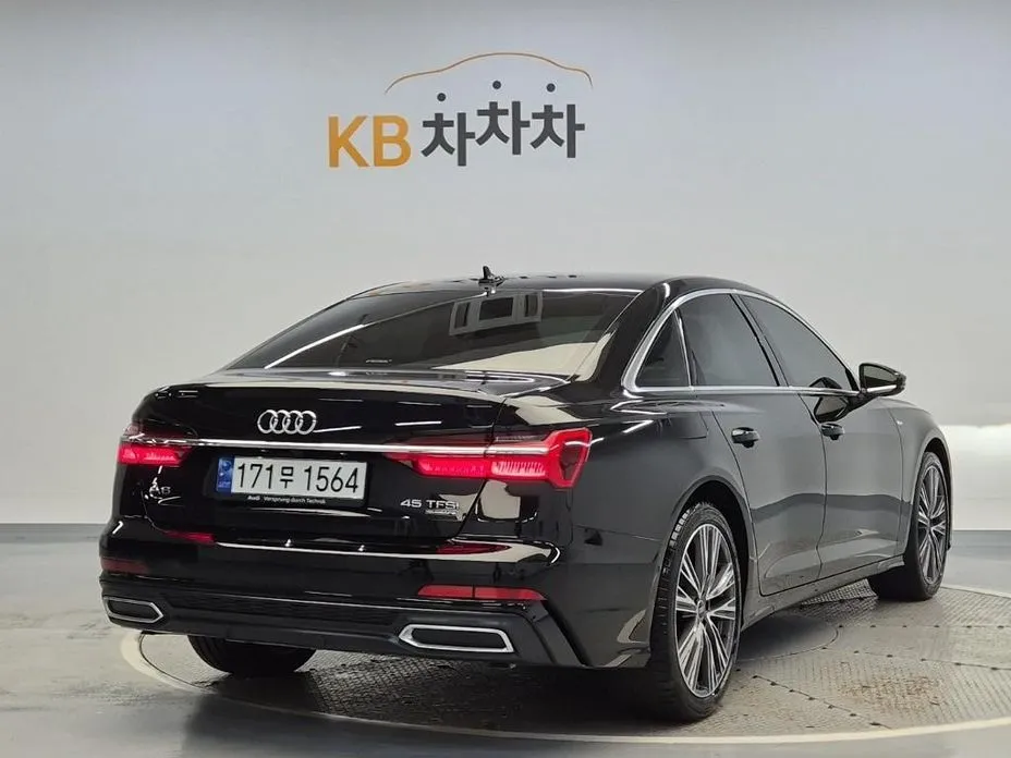 Audi A6 — фото 9