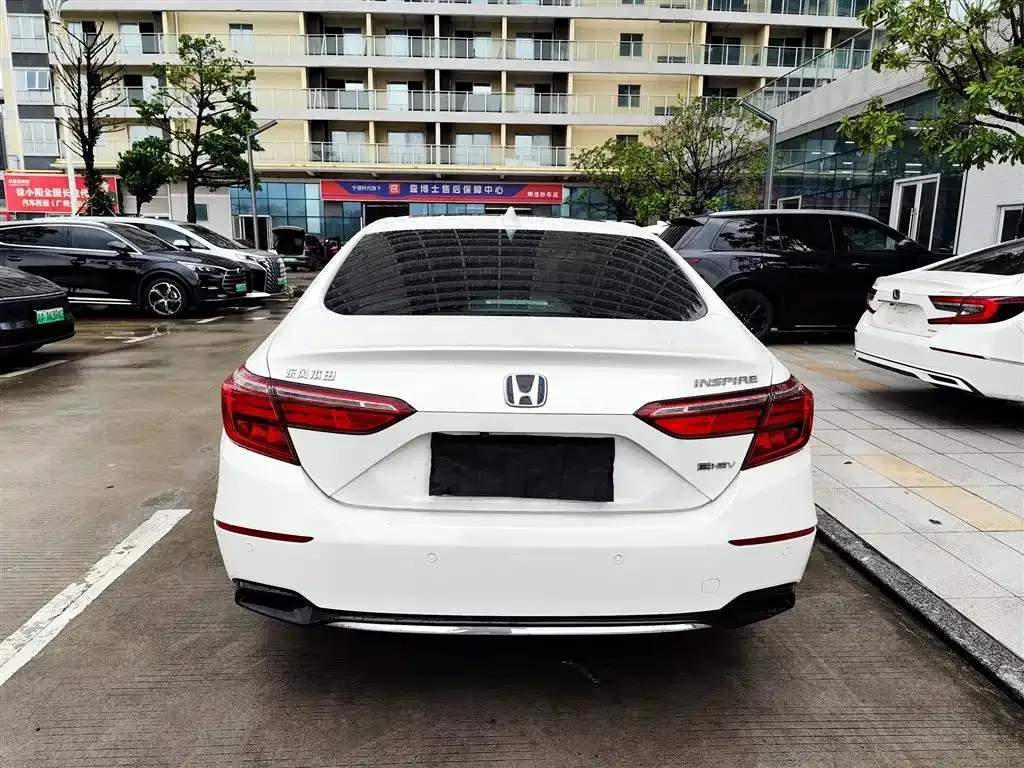 Honda Inspire — фото 6