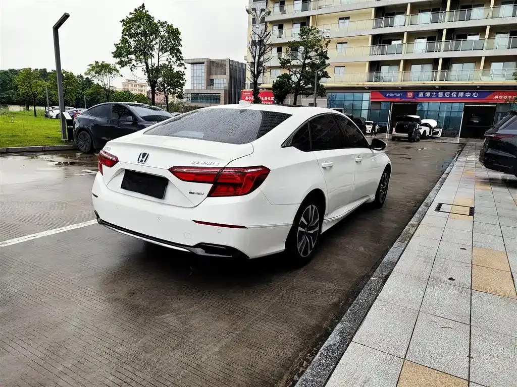 Honda Inspire — фото 9