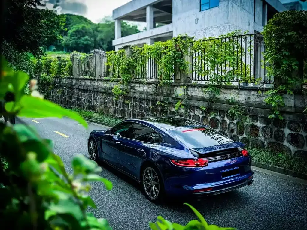 Porsche Panamera — фото 10