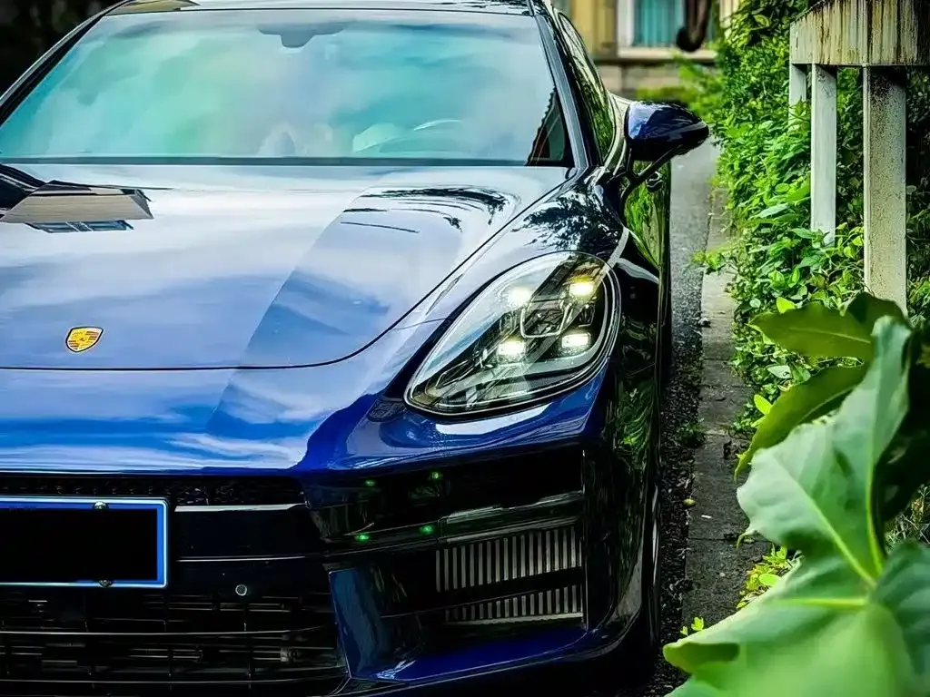 Porsche Panamera — фото 9