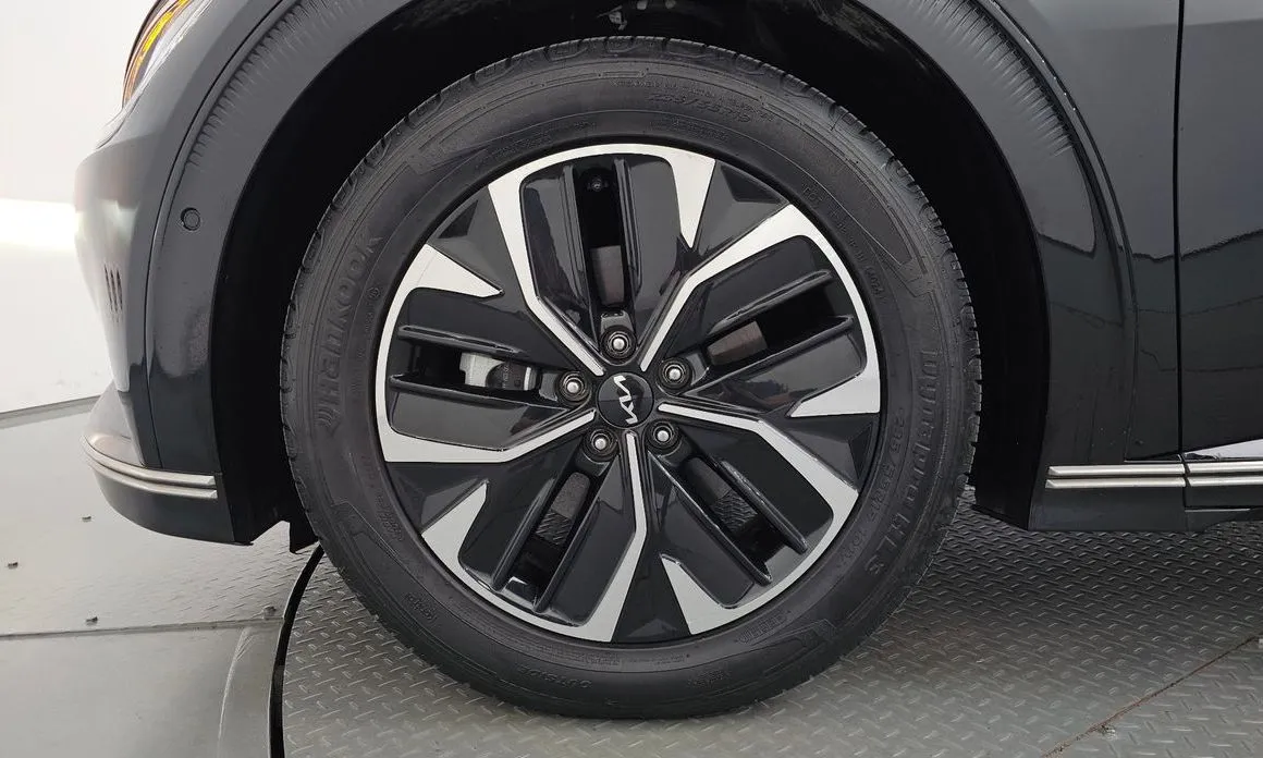 Kia EV6 — фото 4