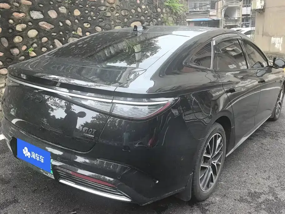 BYD Seal 07 DM-i — фото 7