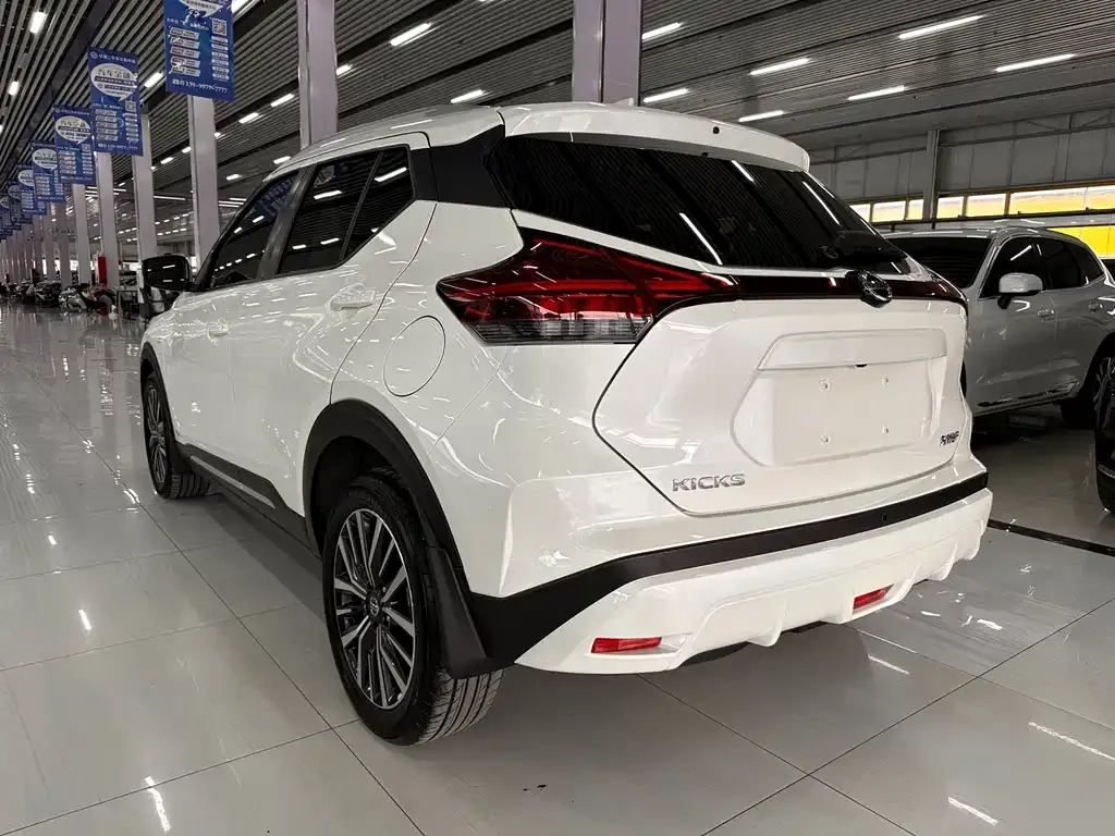 Nissan Kicks — фото 8