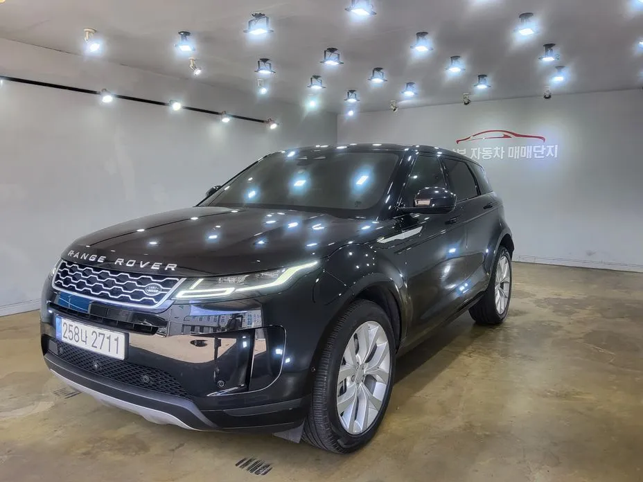 Land Rover Range Rover Evoque — фото 1