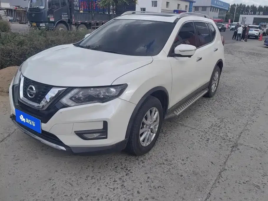 Nissan X-Trail — фото 1