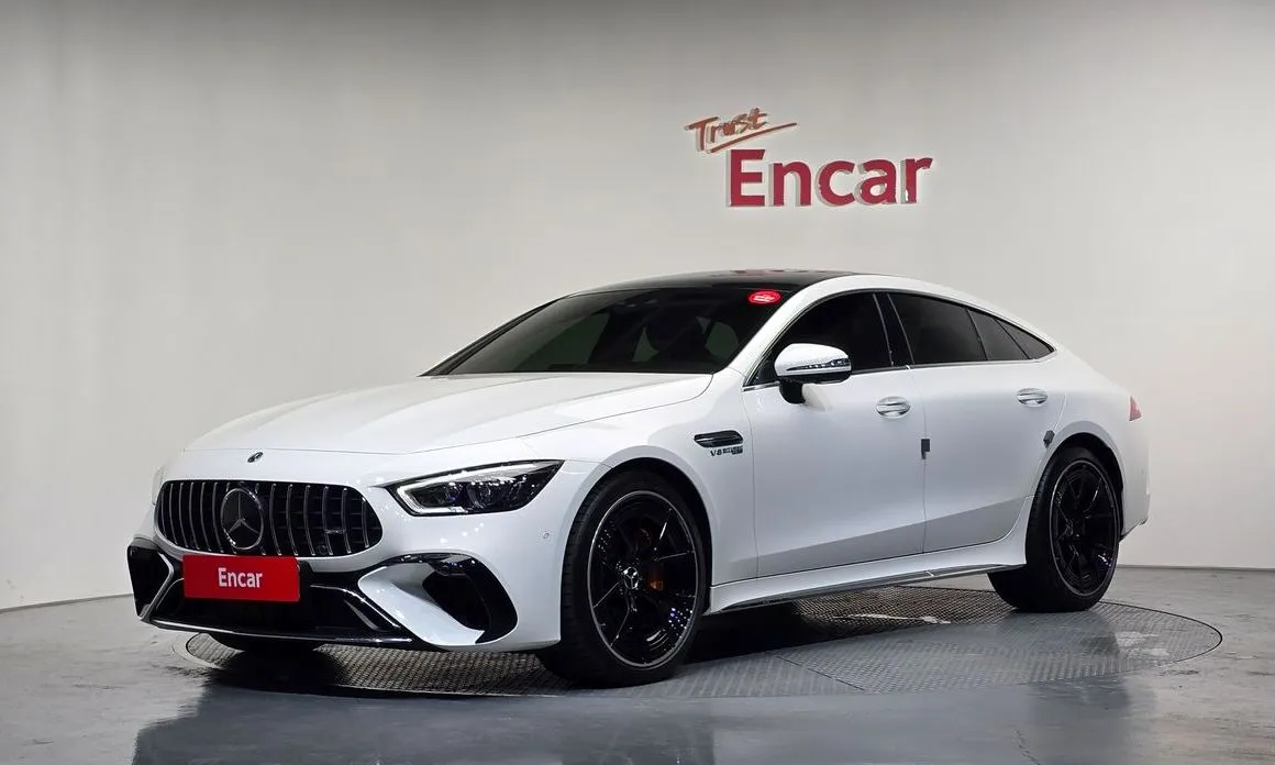 Mercedes-Benz AMG GT — фото 1