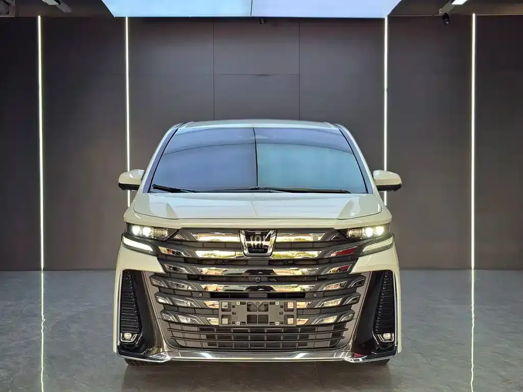 Toyota Vellfire — фото 6