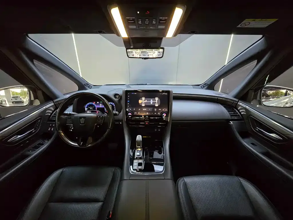 Toyota Vellfire — фото 8