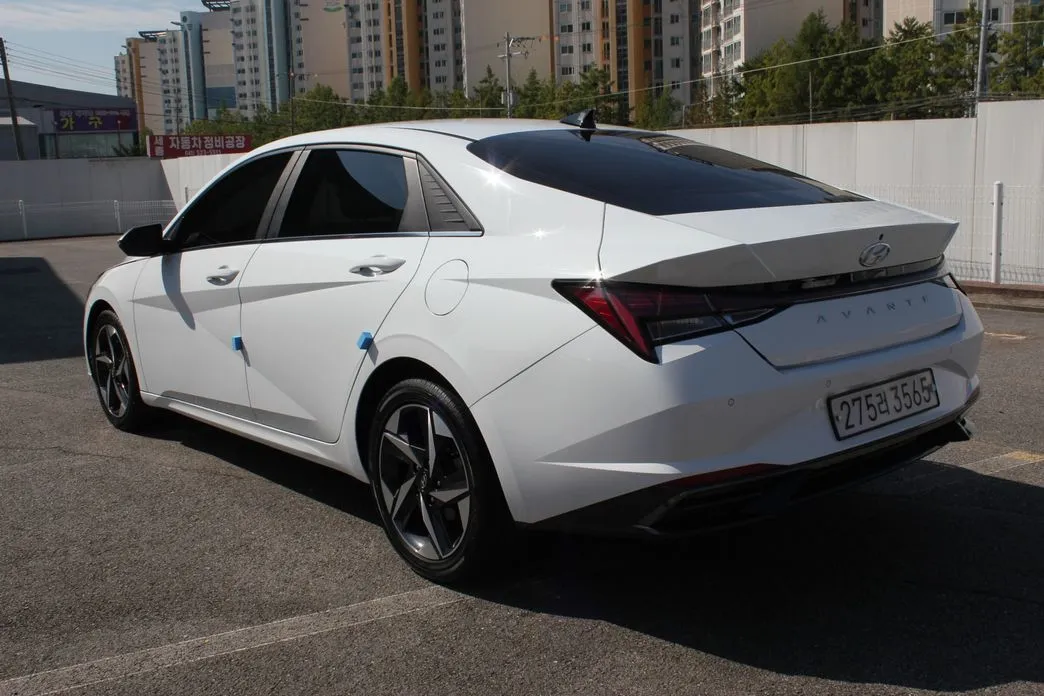 Hyundai AVANTE — фото 4