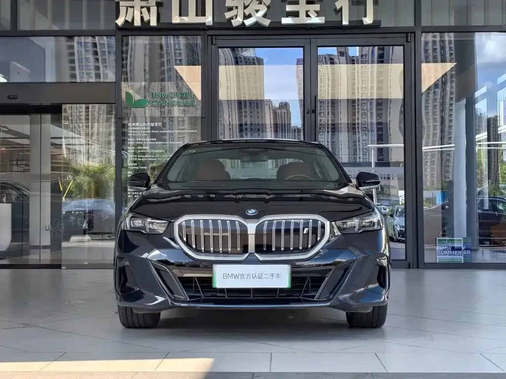 BMW i5 — фото 4