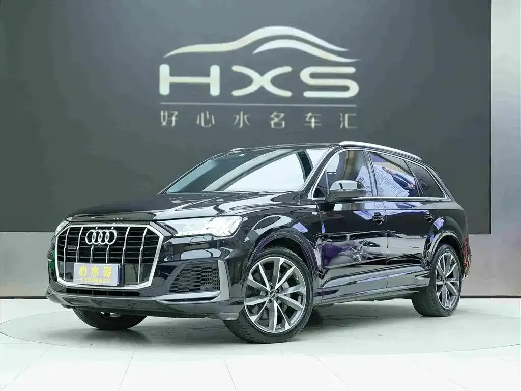 Audi Q7 — фото 1