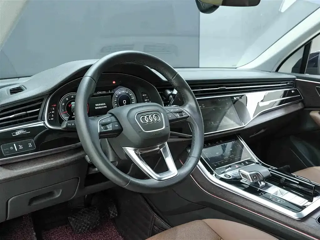 Audi Q7 — фото 5