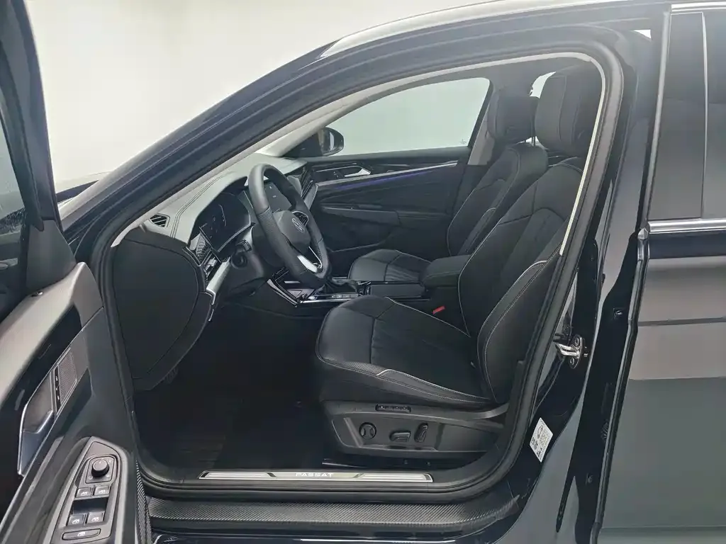 Volkswagen Passat — фото 8