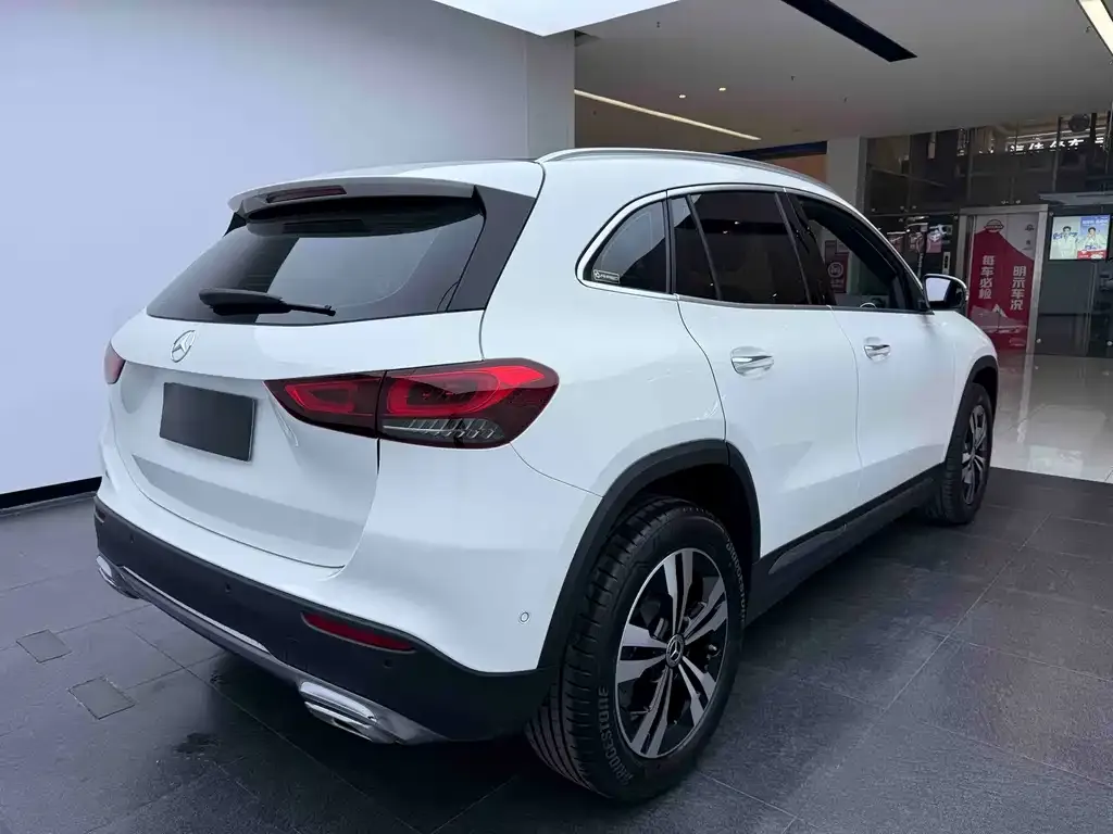 Mercedes-Benz GLA — фото 9