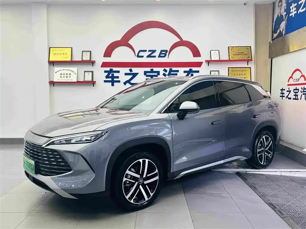BYD L DM-i — фото 1