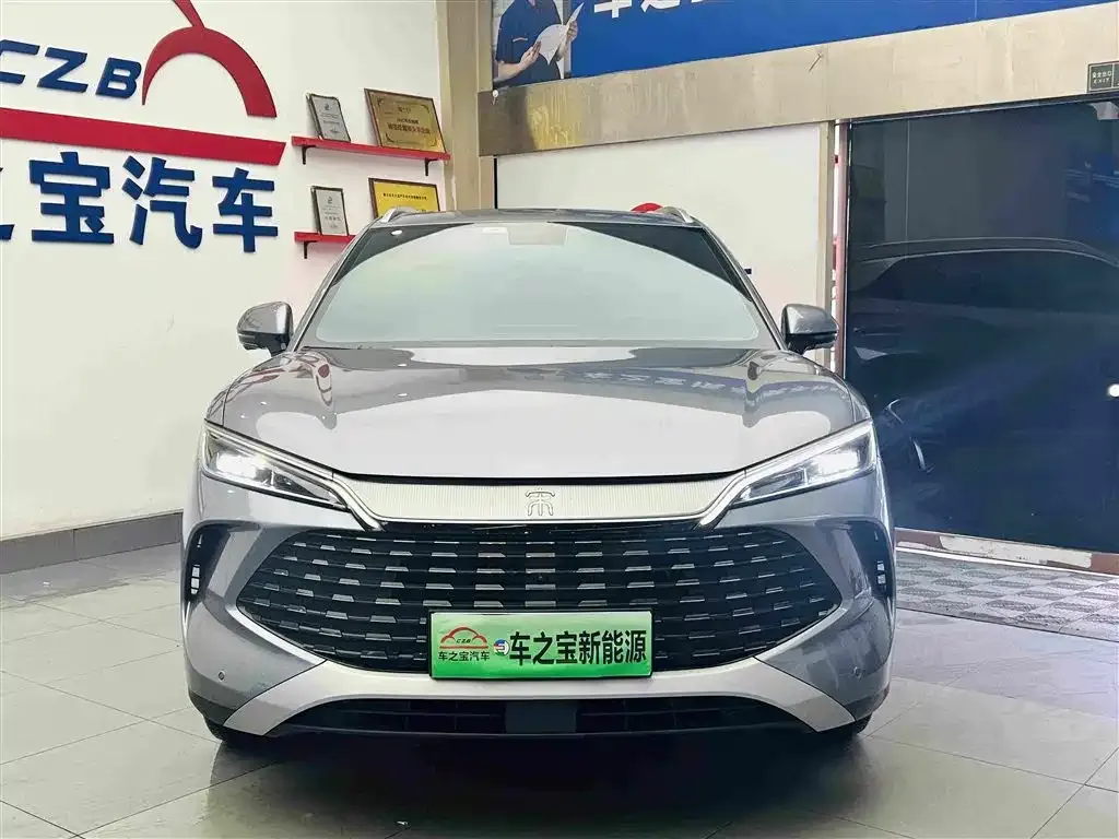 BYD L DM-i — фото 5