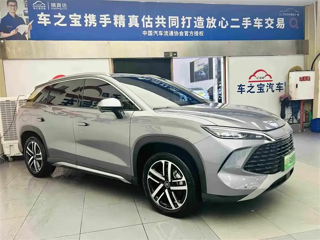 BYD L DM-i — фото 6