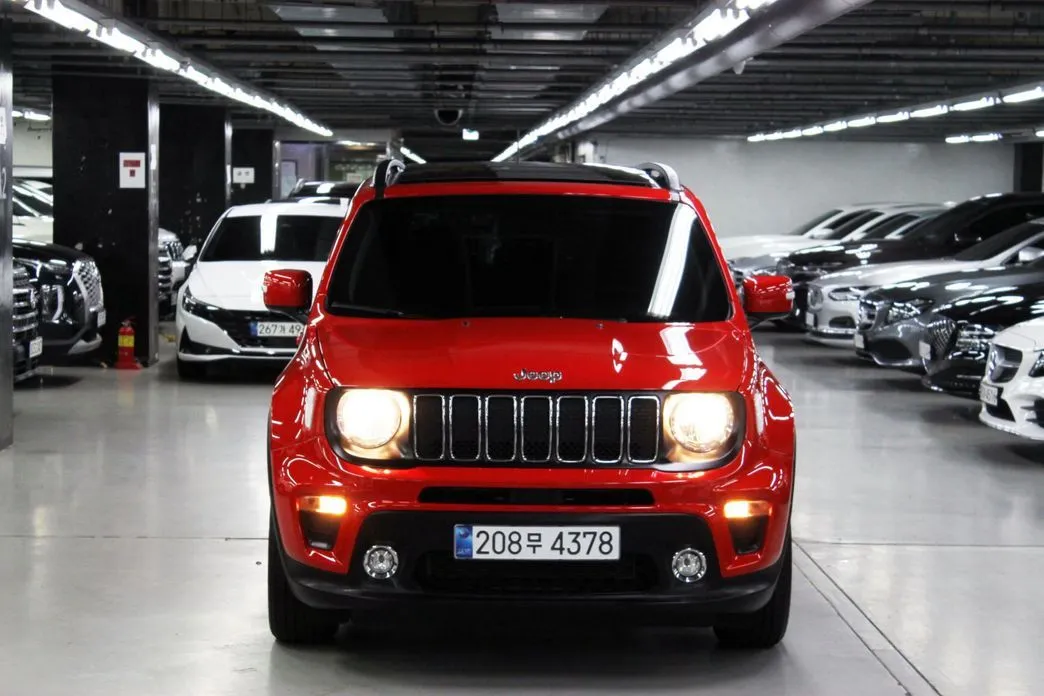 Jeep Renegade — фото 4