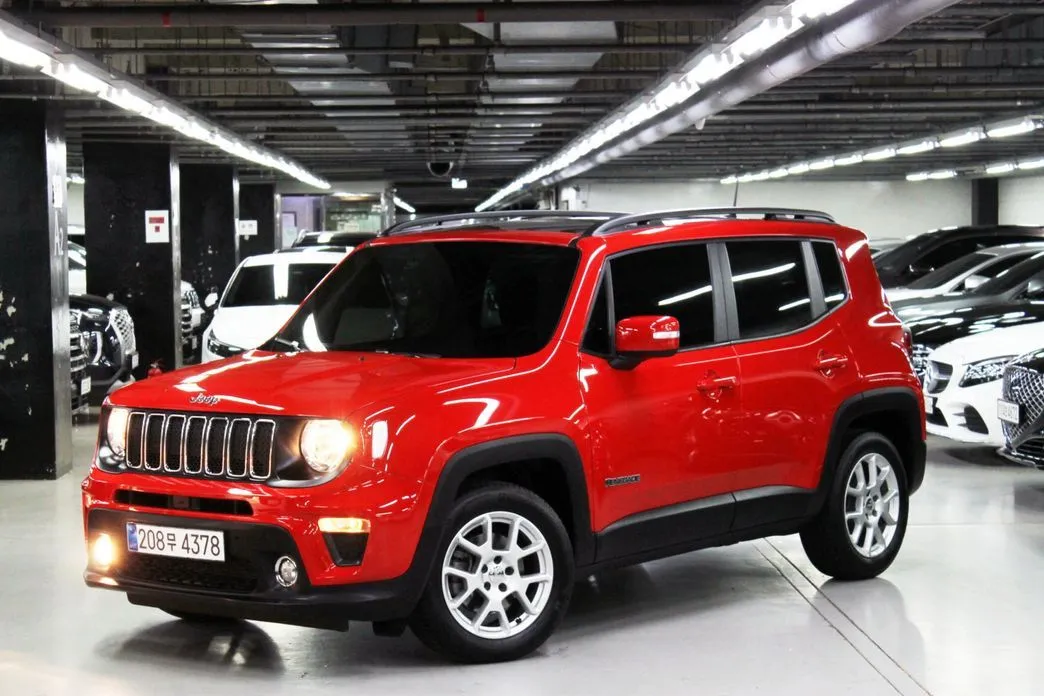 Jeep Renegade — фото 8