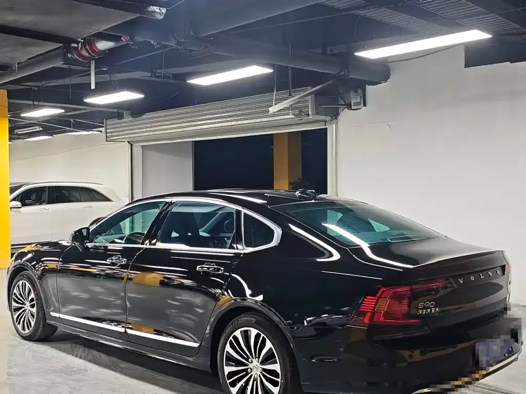 Volvo S90 — фото 6