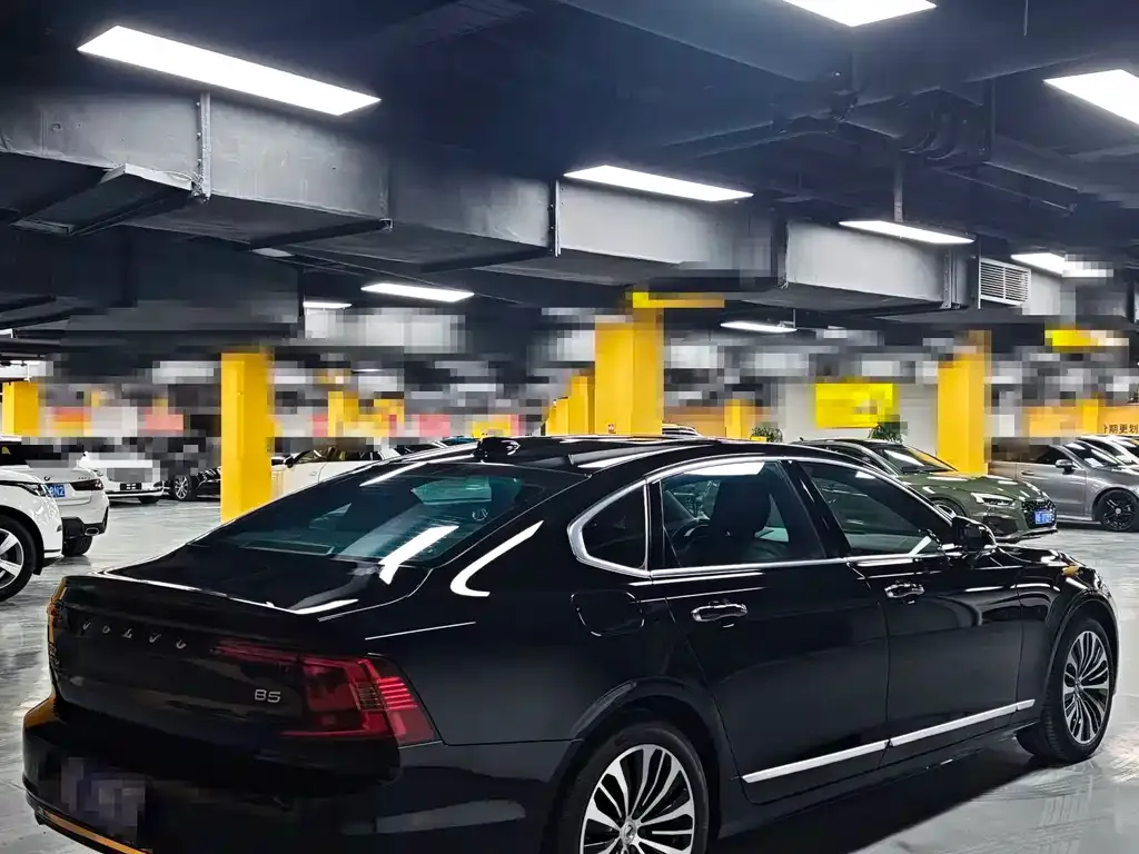 Volvo S90 — фото 9