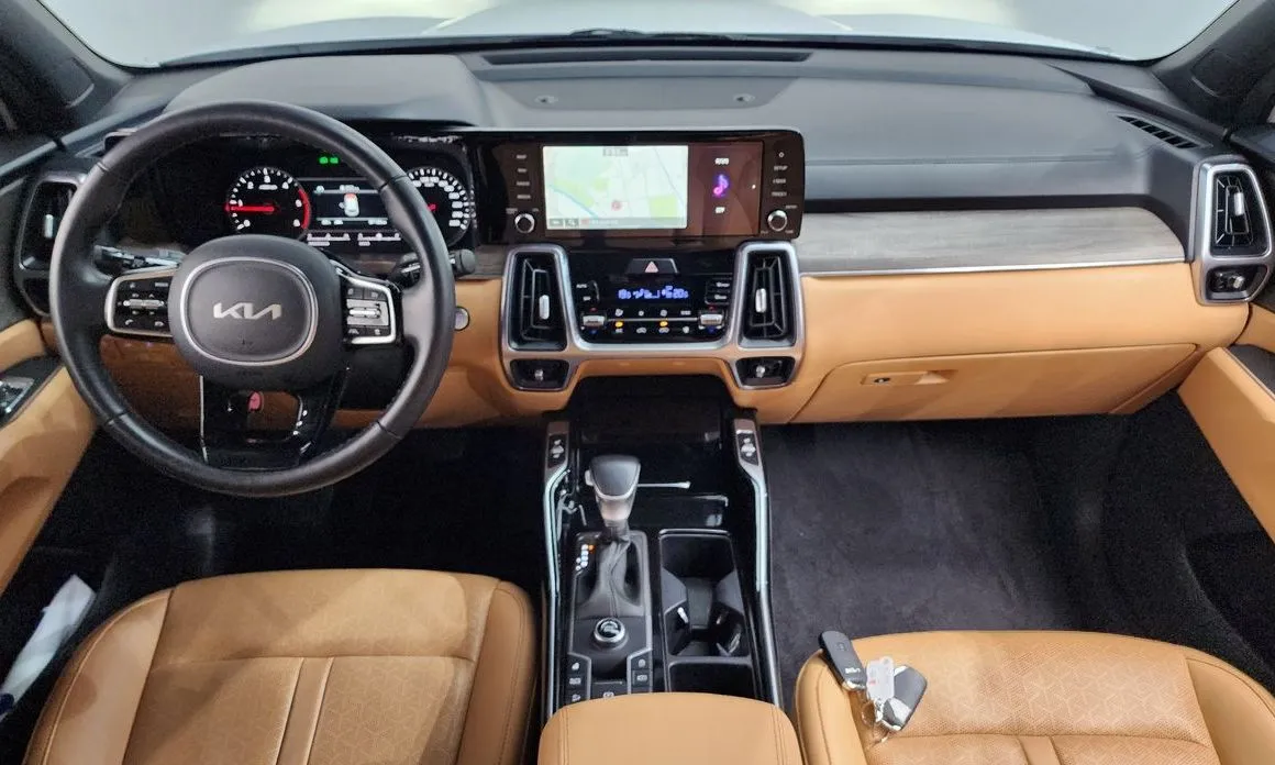 Kia Sorento — фото 9