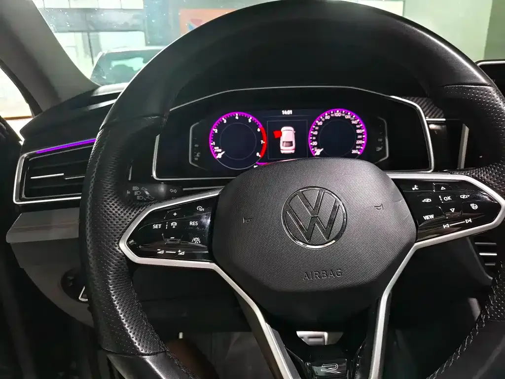 Volkswagen Tiguan X — фото 3