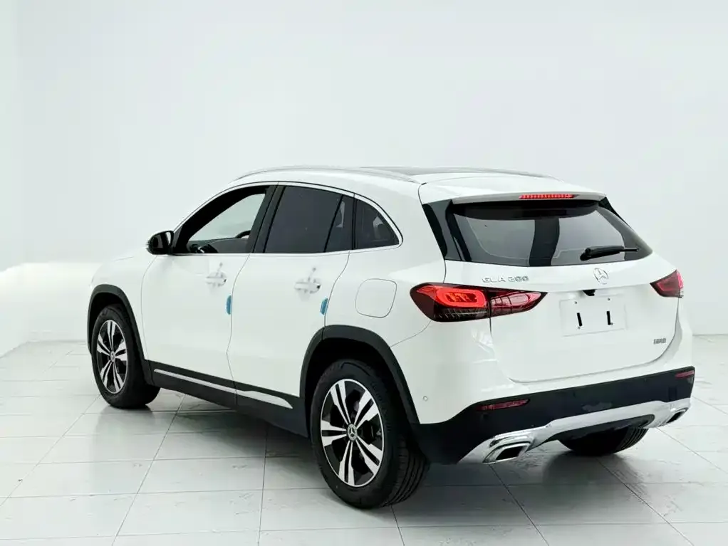 Mercedes-Benz GLA — фото 7