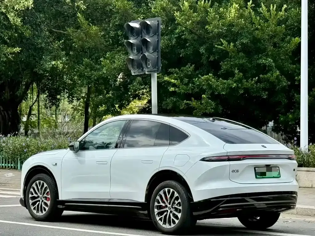 NIO EC6 — фото 6