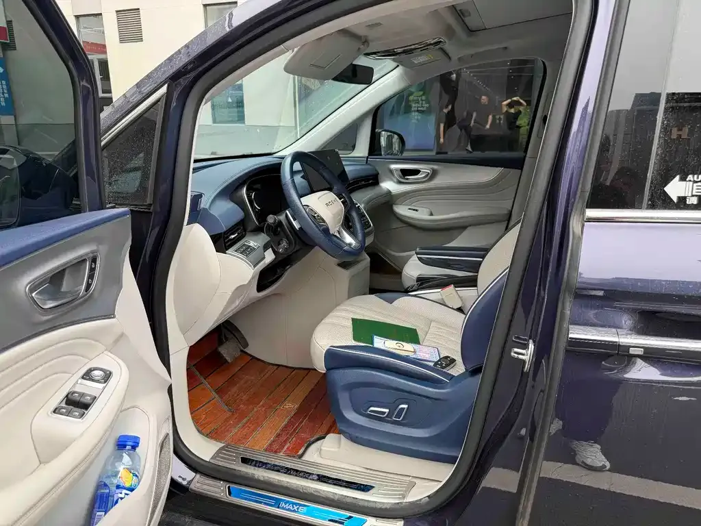 Roewe iMAX8 — фото 3