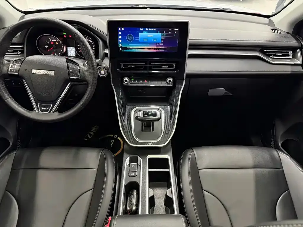 Haval M6 — фото 10