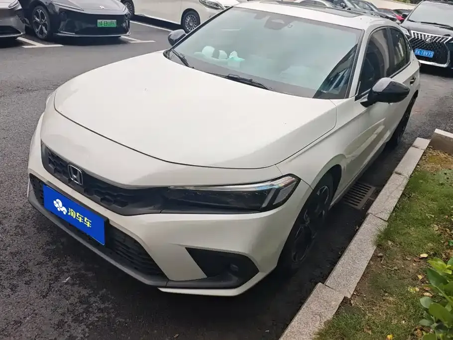 Honda Civic — фото 1