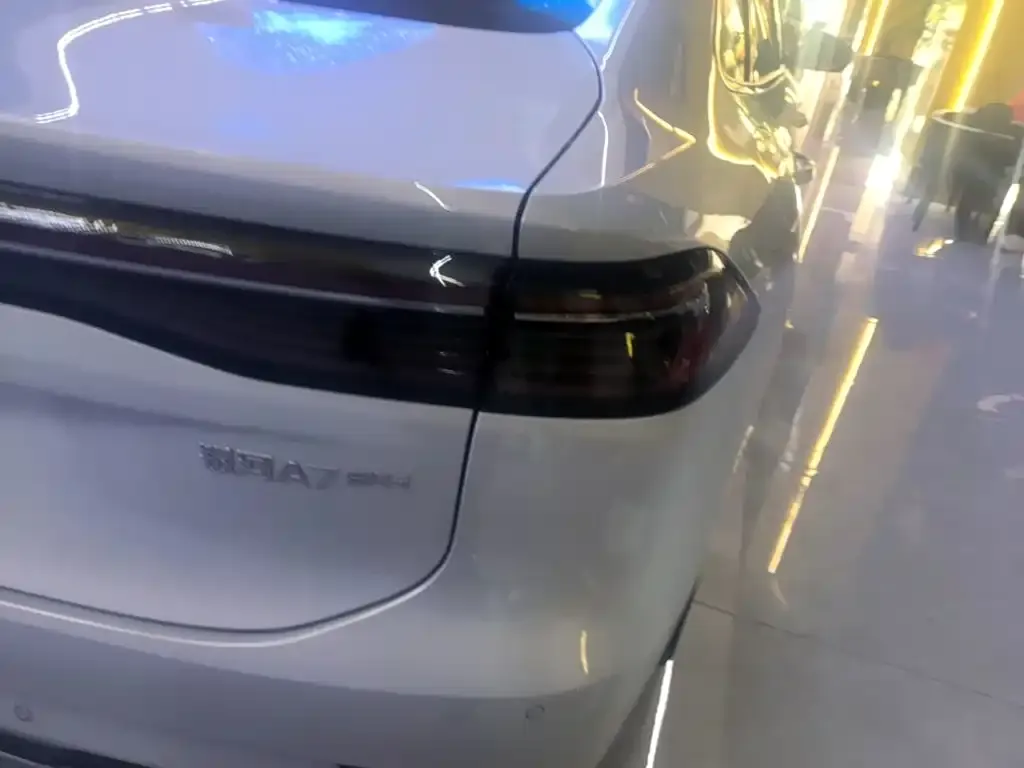 Geely Galaxy A7 EM — фото 5
