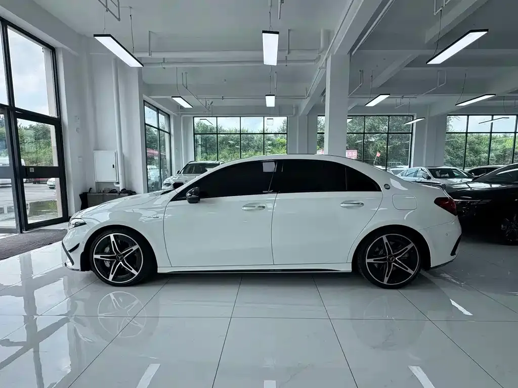 Mercedes-Benz A-Class AMG — фото 4