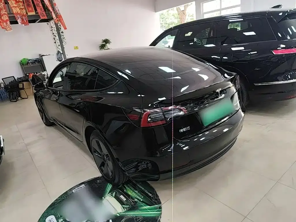 Tesla Model 3 — фото 6