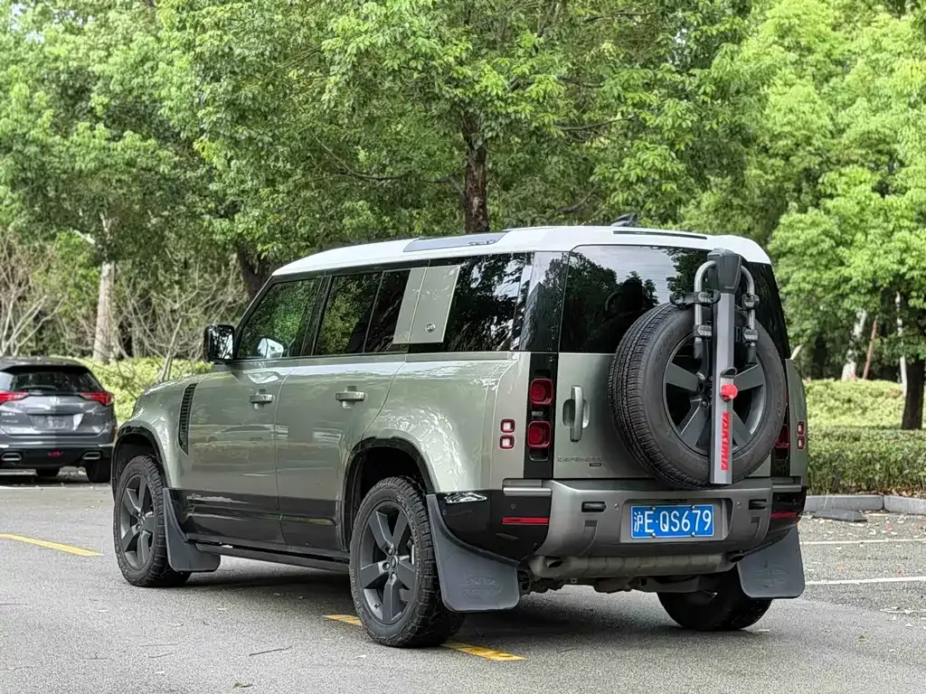 Land Rover Defender — фото 7