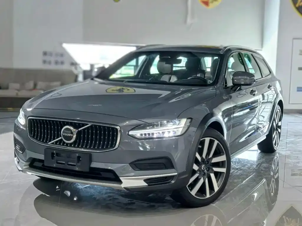 Volvo V90 — фото 1
