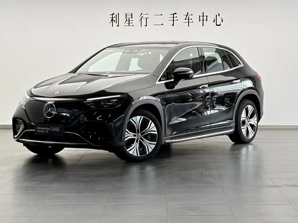 Mercedes-Benz EQE SUV — фото 1