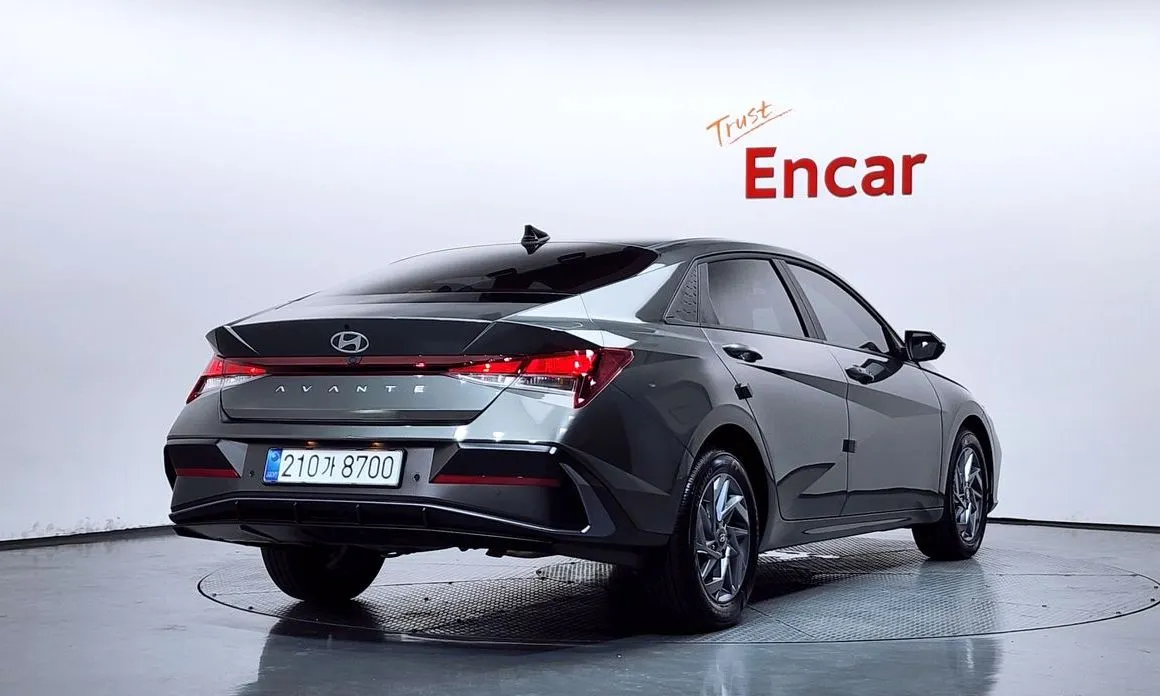 Hyundai AVANTE — фото 3