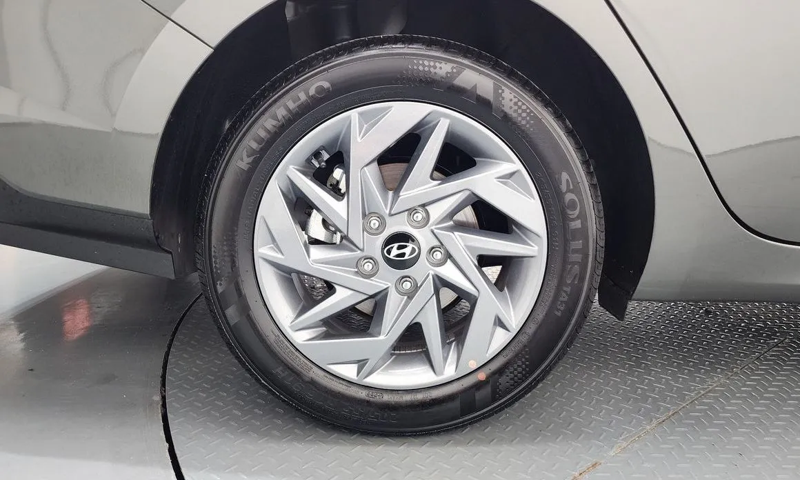 Hyundai AVANTE — фото 7