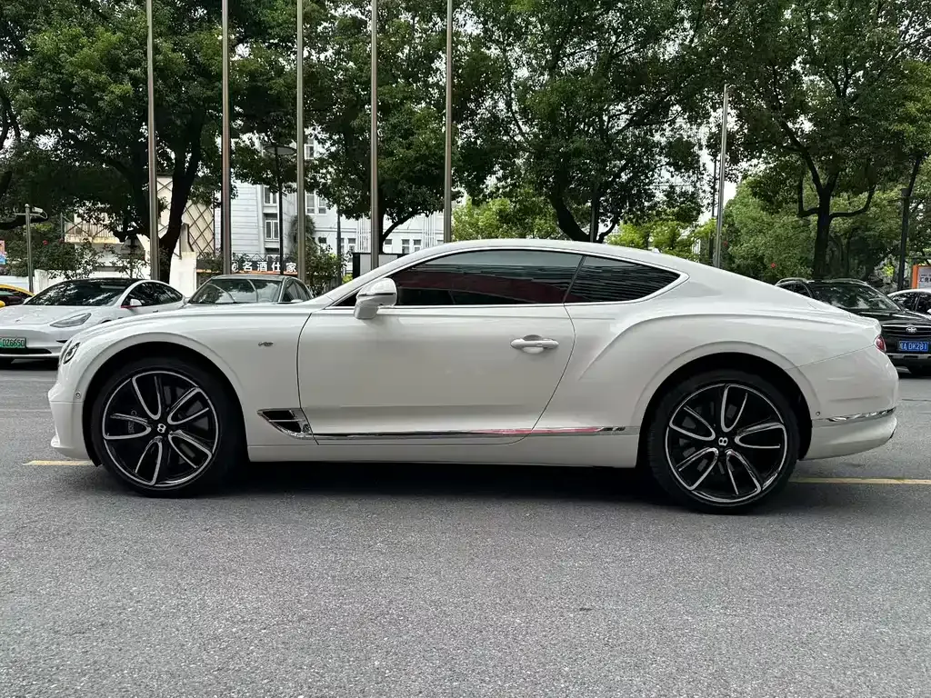 Bentley Continental — фото 9