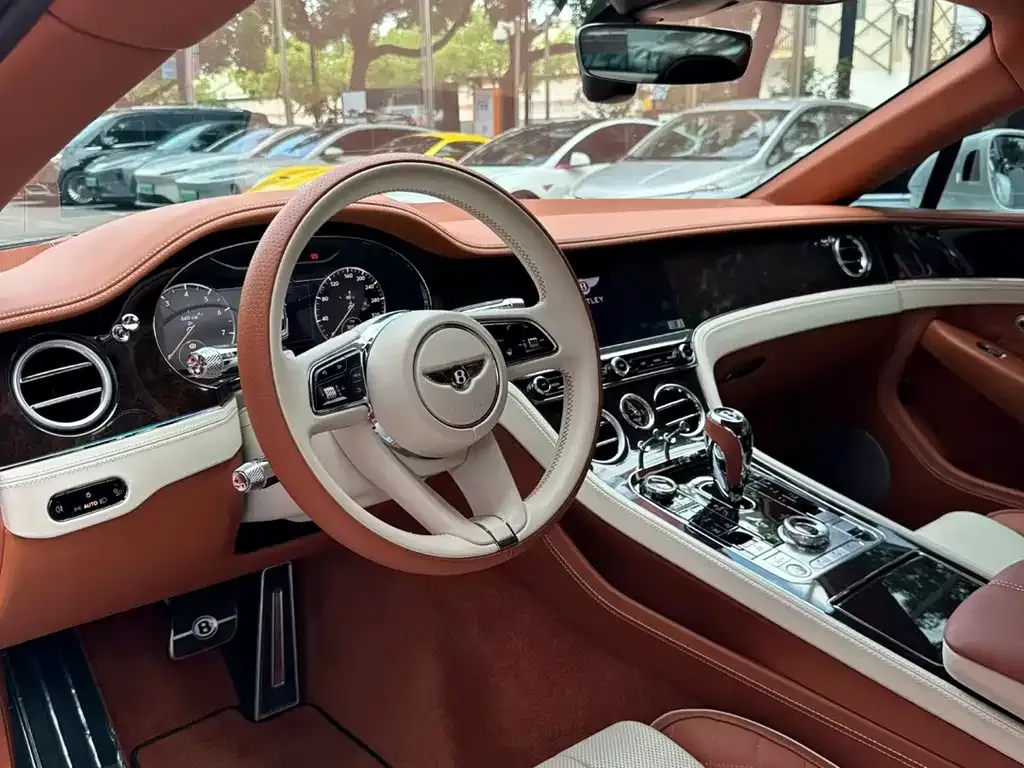 Bentley Continental — фото 6
