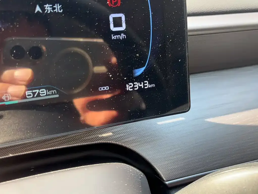 BYD Seal 05 DM-i — фото 8